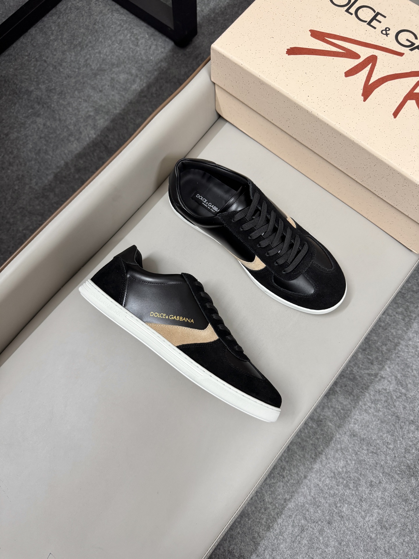 olce & Gabbana shoe